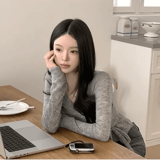 지금 재고 있음 한국 chic 가을 달콤함 페이크 레이어드 스트랩 니트 스웨터 얇은 스타일 스웨터 품격 다용도 맨위 상세 이미지 4