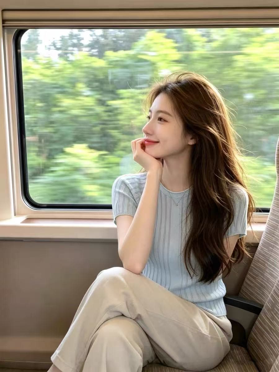 프랑스식 출퇴근 바람 세로 줄무늬 니트 스웨터 여성 여름 품격 몸매 가꾸기 슬림해 보이는 기초 섹션 파란색 티셔츠 상세 이미지 2