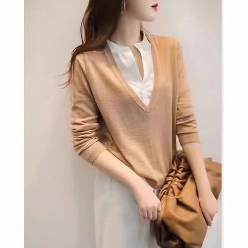 일본식 페이크 레이어드 맨위 여성 가을 겨울 2026 새로운 트렌디 패션 패치워크 배색 루즈핏 V넥 양모 니트 스웨터 이미지 3