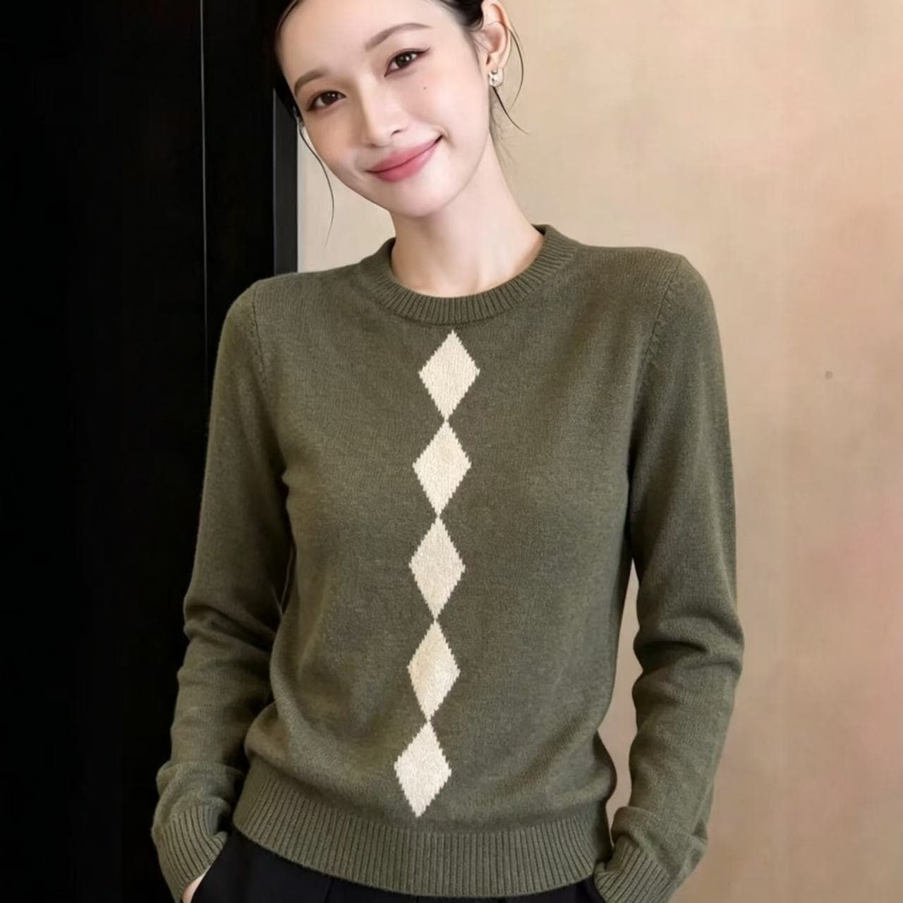 한 부서 레트로 링 그리드 자카드 니트 스웨터 스웨터 여자 가을 2026 새로운 레트로 라운드 넥 몸매 가꾸기 인사이드 잡아라. 의류 이미지 4
