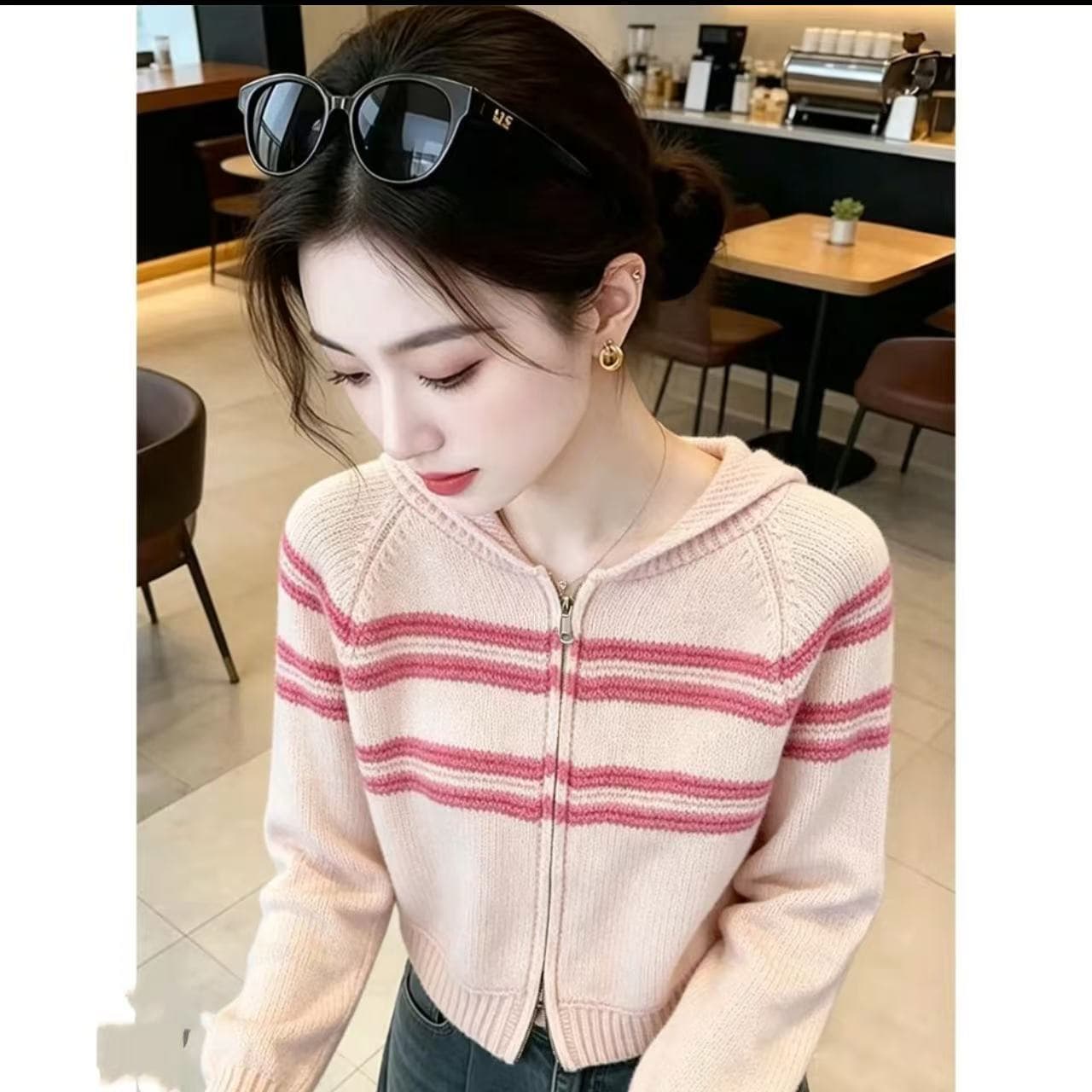프랑스식 달콤한 스타일 핑크색 스트라이프 지퍼 오픈 가디건 여성 긴 소매 라운드 넥 다용도 슬림해 보이는 니트 재킷 다용도 맨위 이미지 3