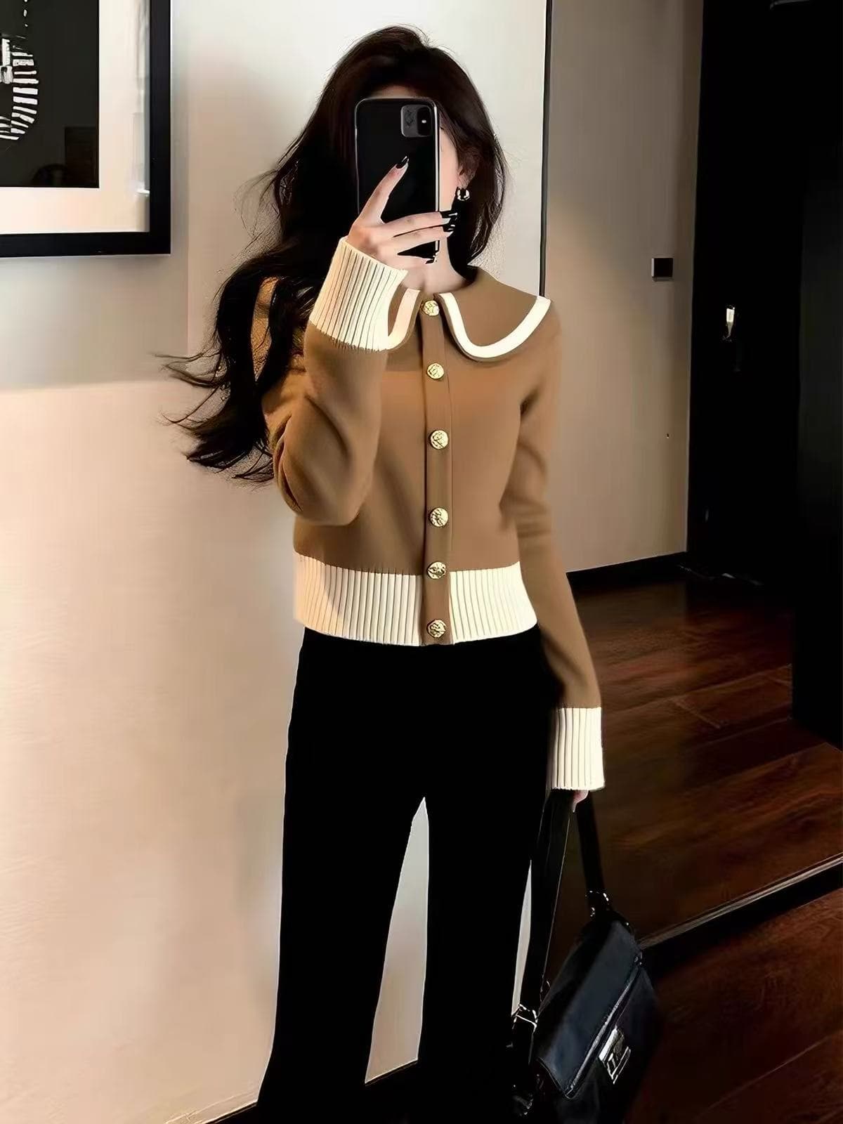 부드러운 작은 샤넬 스타일 커피 색상 배색 폴로 칼라 골드 버클 스웨터 니트 오픈 가디건 여성 가을 겨울 새로운 몸매 가꾸기 슬림해 보이는 맨위 상세 이미지 3