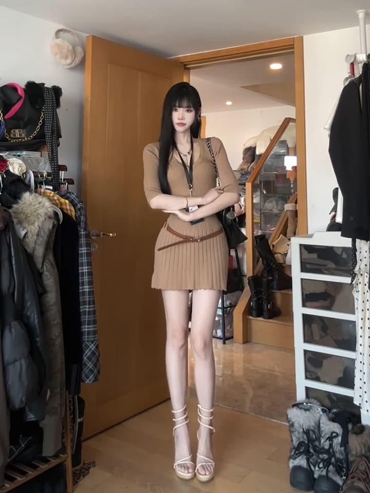있음 도착 봄 여름 보내기 벨트 V넥 중간 소매 벨트 니트 원피스 여성 핫걸 몸매 가꾸기 슬림해 보이는 플리츠 니트 미니 스커트 상세 이미지 5
