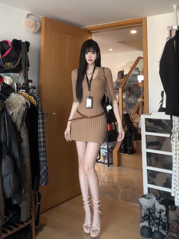 있음 도착 봄 여름 보내기 벨트 V넥 중간 소매 벨트 니트 원피스 여성 핫걸 몸매 가꾸기 슬림해 보이는 플리츠 니트 미니 스커트 상세 이미지 10