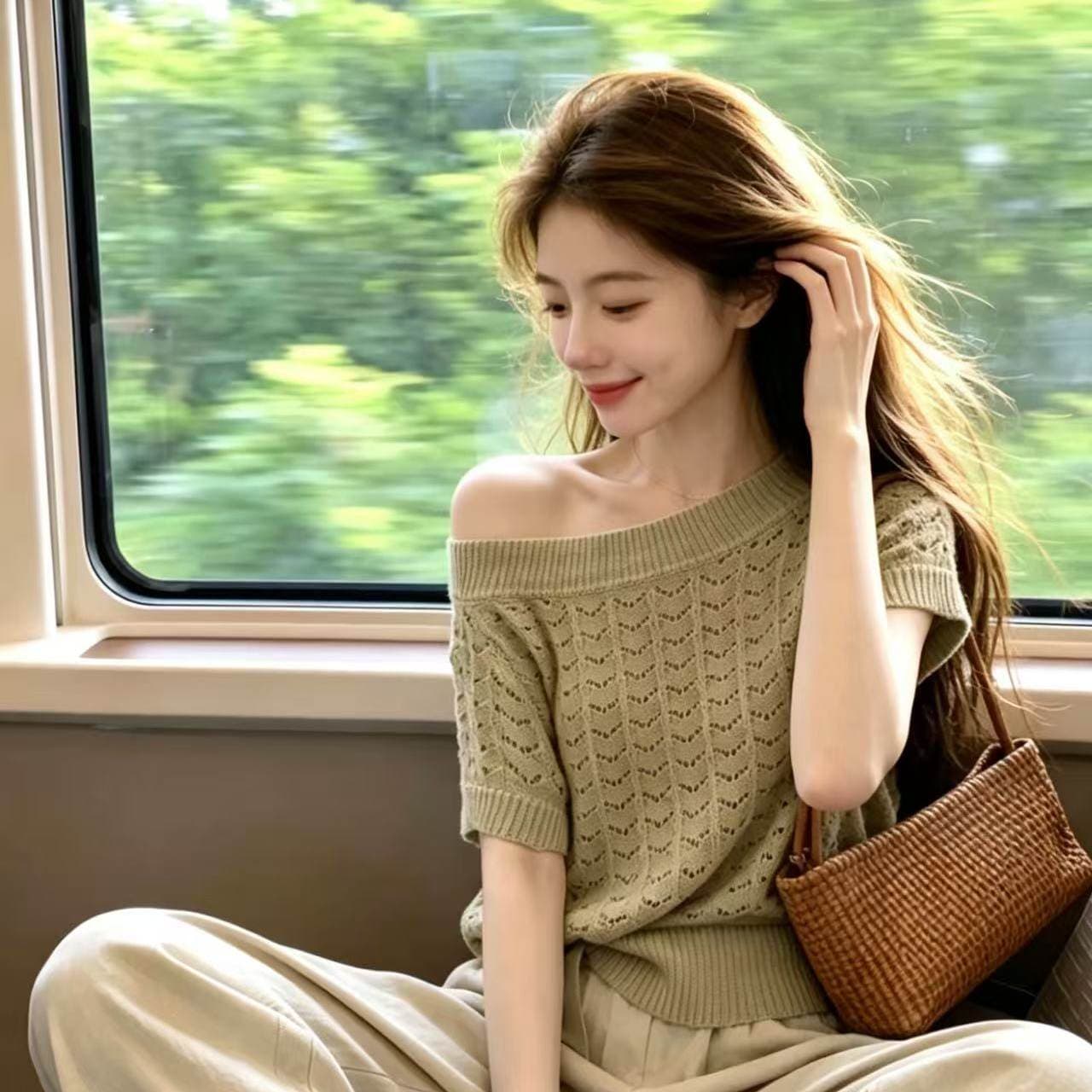 있음 도착 비스듬한 어깨 홀로우 아웃 니트 스웨터 여성 봄 새로운 디자인 센스 부드러운 레이스업 허리 수축 품격 맨위 상세 이미지 3