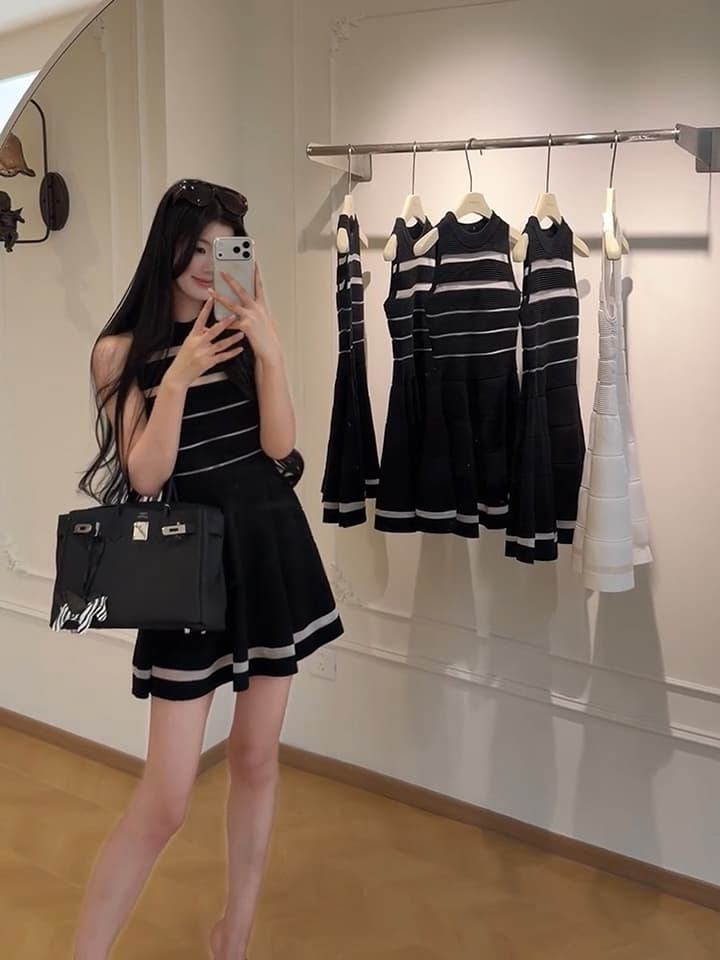 있음 도착 장 원 영어 같은 단락 망사 패치워크 홀로우 아웃 검정색 스트라이프 니트 여성 드레스 여름 새로운 민소매 상세 이미지 2