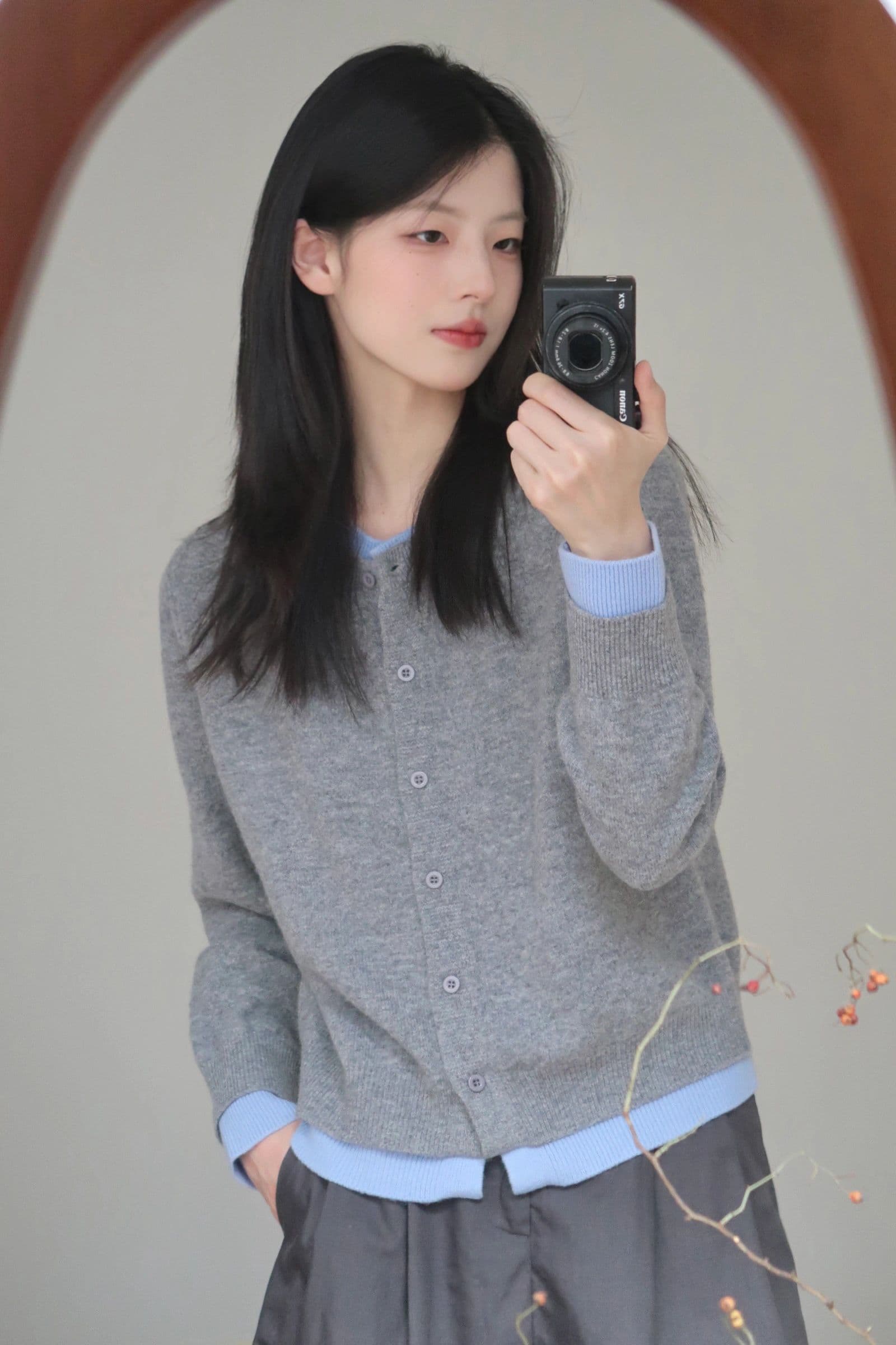 있음 도착 배색 패치워크 페이크 레이어드 디자인 센스 니트 오픈 가디건 미니멀리즘 다용도 슬림해 보이는 재킷 캐주얼 여성 가을
