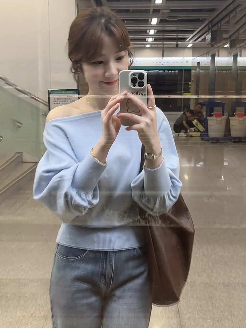 있음 도착 프랑스식 하늘색 오프숄더 니트 긴 소매 맨위 여성 봄 디자인 센스 외부 가져 가라. 얇은 스타일 상세 이미지 2
