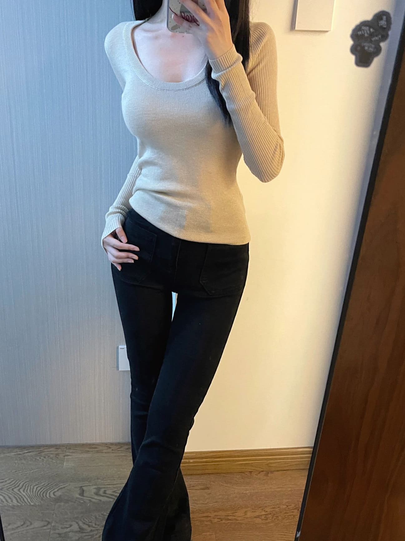 있음 도착 스웨터 라운드 넥 슬림해 보이는 품격 긴팔 외국 가스 패션 몸매 가꾸기 풀오버 니트 스웨터 여성 상세 이미지 2