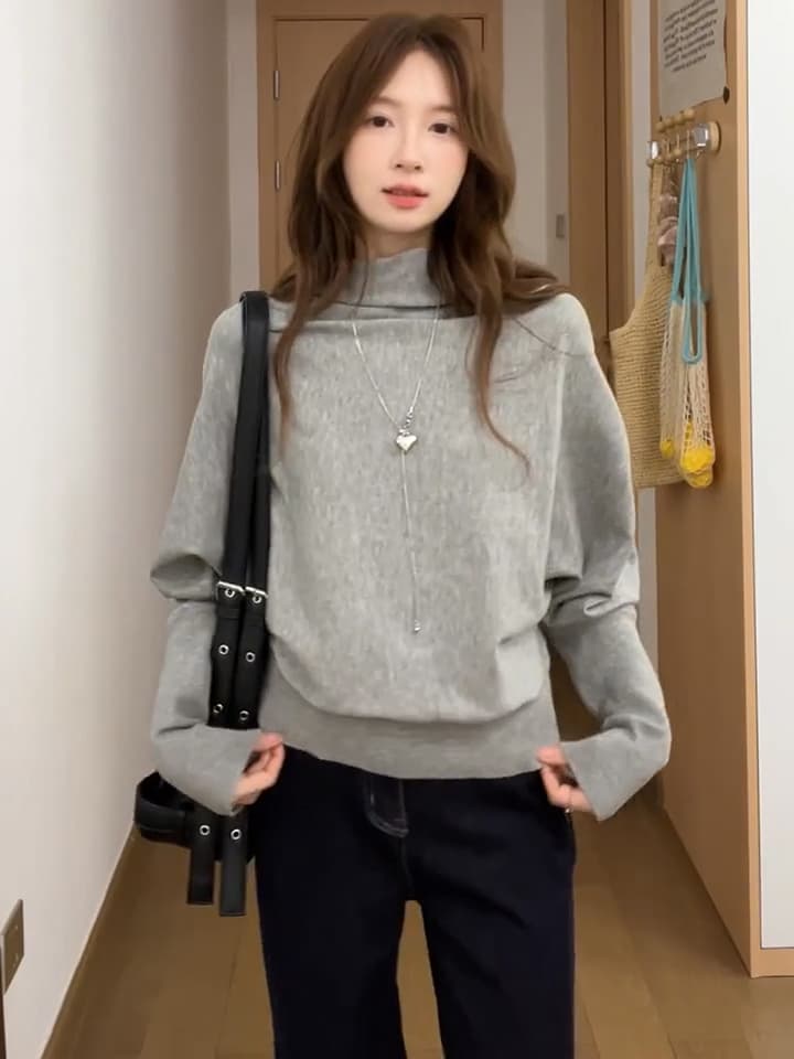 있음 도착 회색 반하이넥 배트윙 소매 풀오버 스웨터 여자 가을 디자인 센스 루즈핏 맨위 이미지 2
