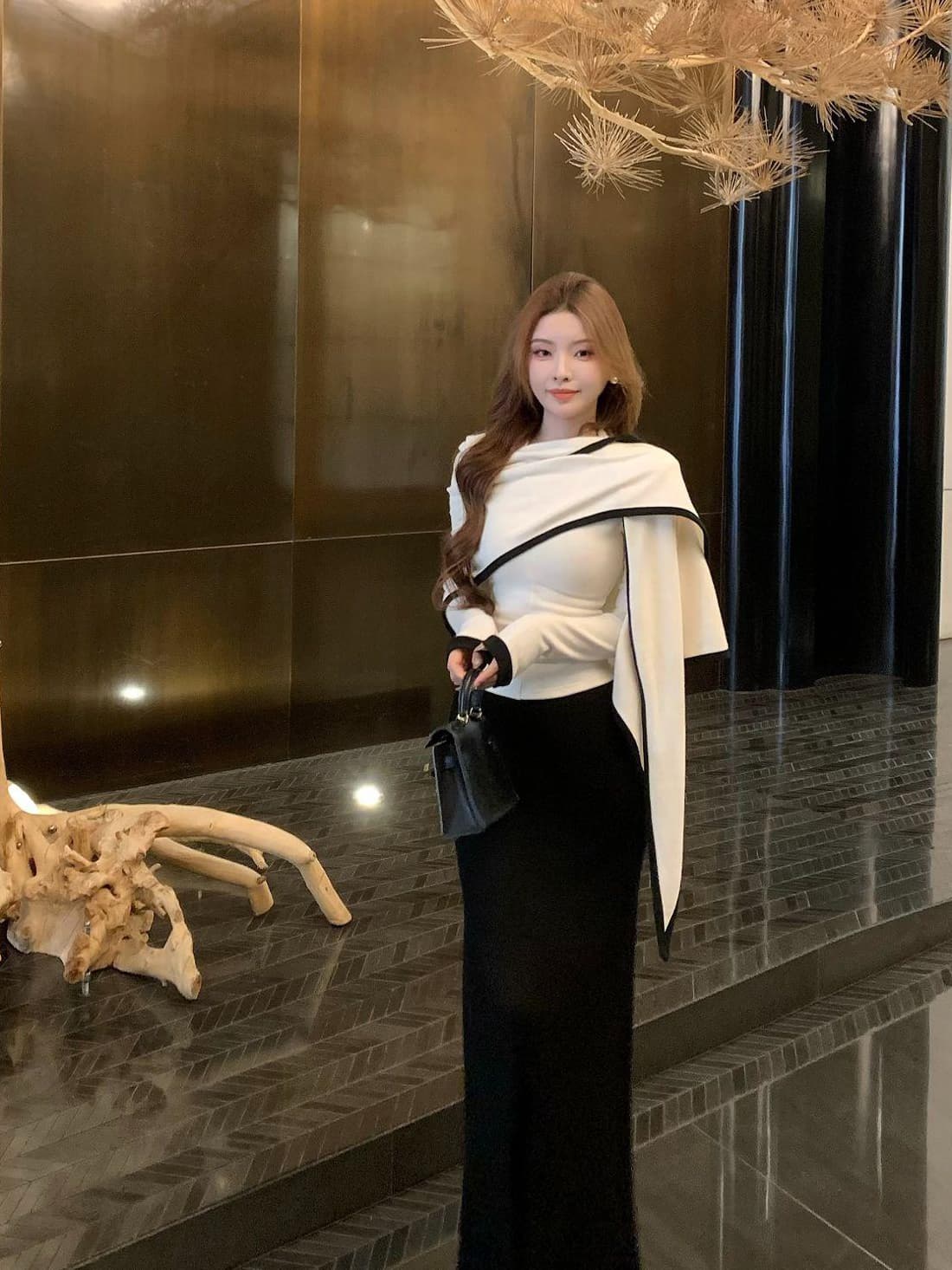 있음 도착 한 부서 품격 사실 두 조각 슬림해 보이는 긴팔 니트 스웨터 맨위 삼각형 숄 디자인 센스 세트 가을 이미지 5
