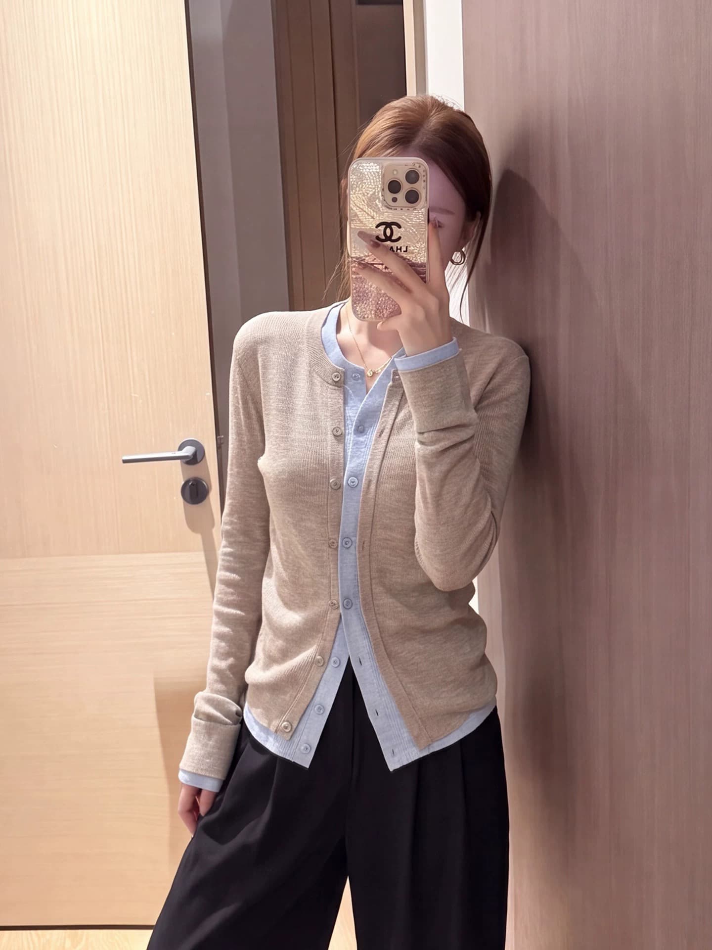 있음 도착 이른 가을 부서 계층의 감각 몸매 가꾸기 맨위 여성 페이크 레이어드 패치워크 색상 양모 니트 오픈 가디건 이미지 4