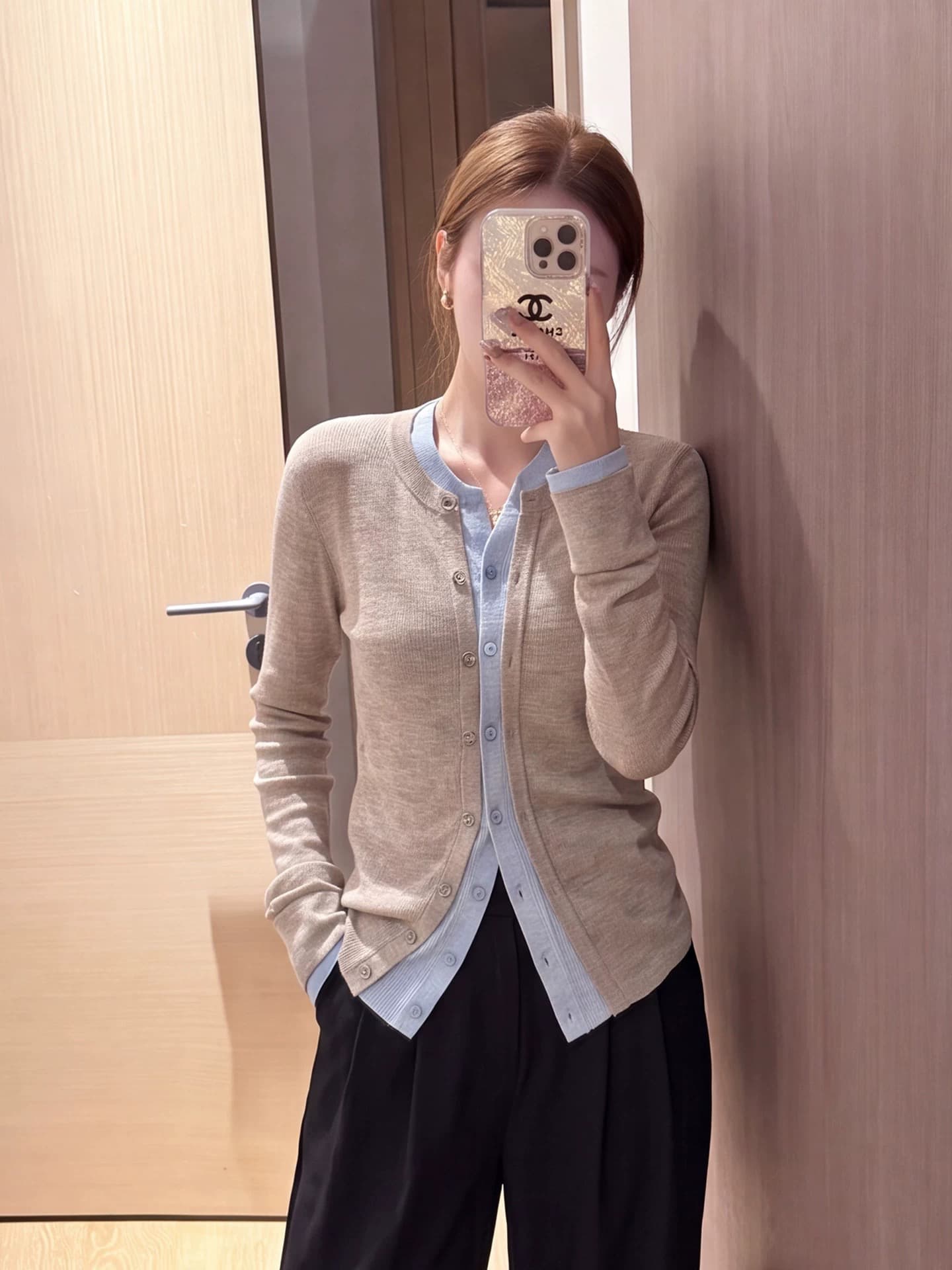 있음 도착 이른 가을 부서 계층의 감각 몸매 가꾸기 맨위 여성 페이크 레이어드 패치워크 색상 양모 니트 오픈 가디건 이미지 3