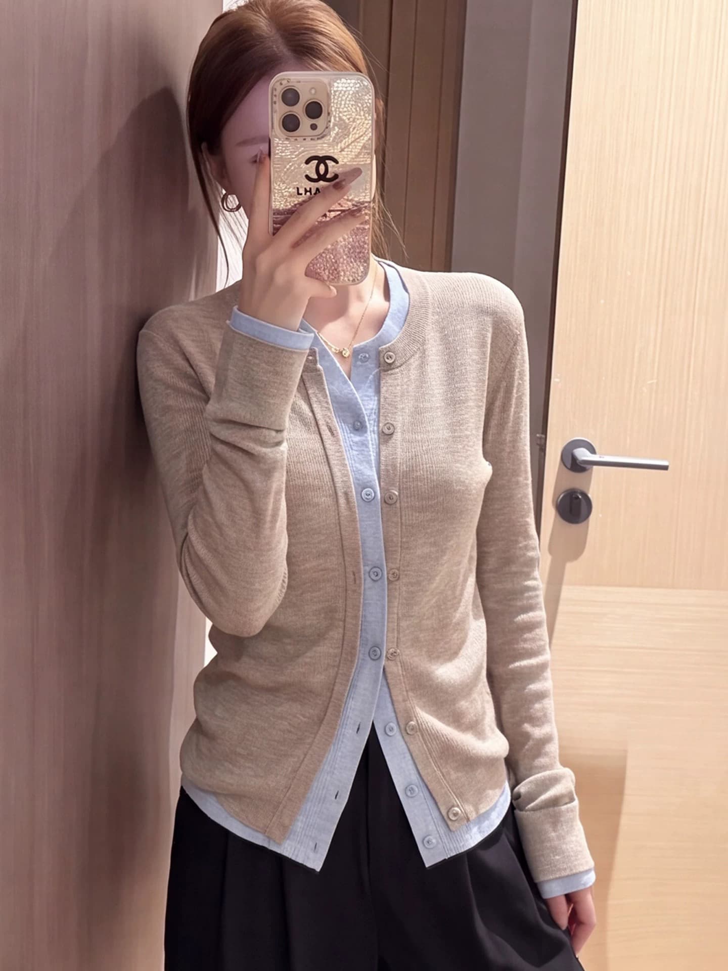 있음 도착 이른 가을 부서 계층의 감각 몸매 가꾸기 맨위 여성 페이크 레이어드 패치워크 색상 양모 니트 오픈 가디건 상세 이미지 5
