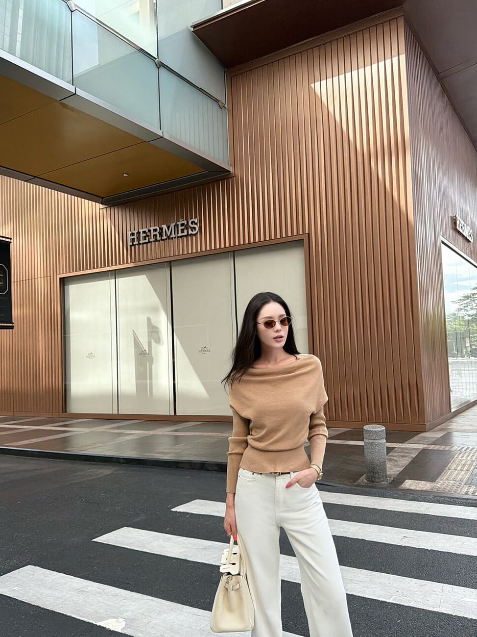 있음 도착 부드러운 지능 자매 오프숄더 비스듬한 어깨 흔들다 칼라 기타 착용 법 풀오버 느긋한 슬림해 보이는 니트 스웨터 상세 이미지 13