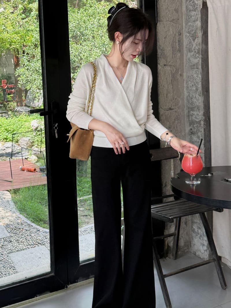 있음 도착 프랑스식 십자가 V넥 여성 가을 겨울철 인사이드 가져 가라. 루즈핏 스웨터 디자인 센스 몸매 가꾸기 니트 기본 셔츠 상세 이미지 3
