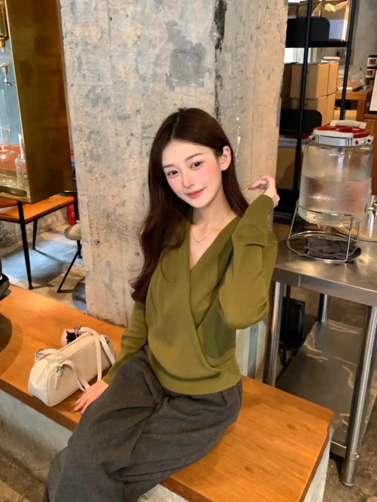 있음 도착 프랑스식 십자가 V넥 여성 가을 겨울철 인사이드 가져 가라. 루즈핏 스웨터 디자인 센스 몸매 가꾸기 니트 기본 셔츠 상세 이미지 4