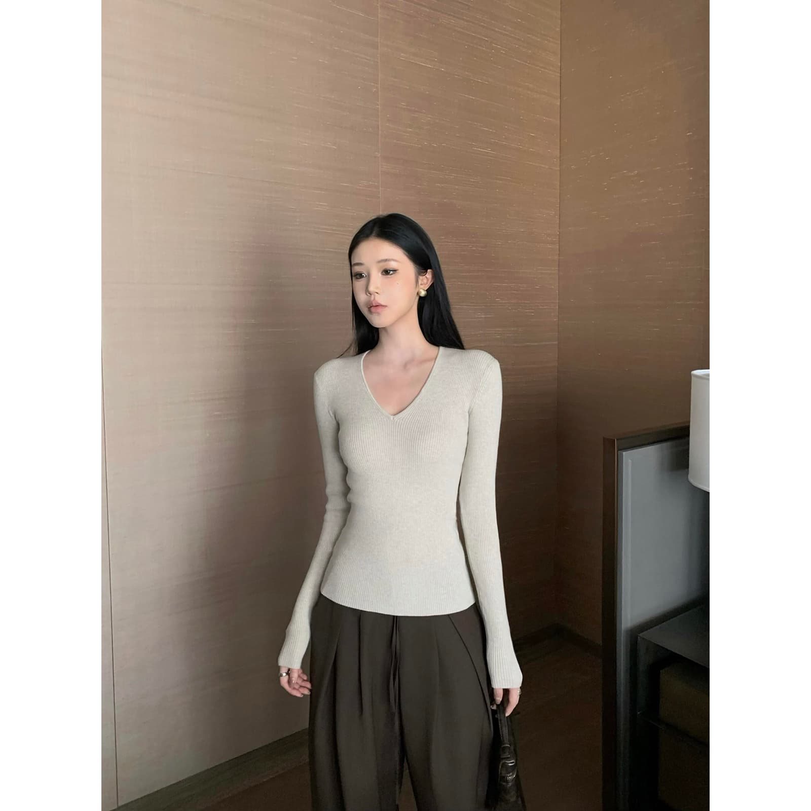 있음 도착 가을 겨울 만나는 V넥 니트 스웨터 몸매 가꾸기 다용도 슬림해 보이는 인사이드 가져 가라. 기본 셔츠 타이트 가을 상세 이미지 4