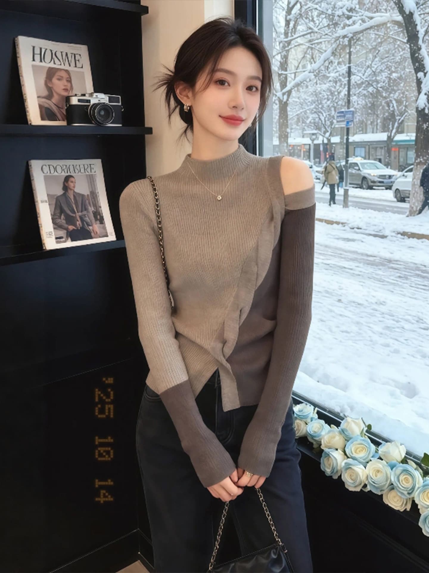 있음 도착 이른 가을 카키 색 반하이넥 불규칙 오프숄더 긴팔 티셔츠 여성 이른 가을 빛 요리 한 작은 대중 가을 겨울 상세 이미지 1