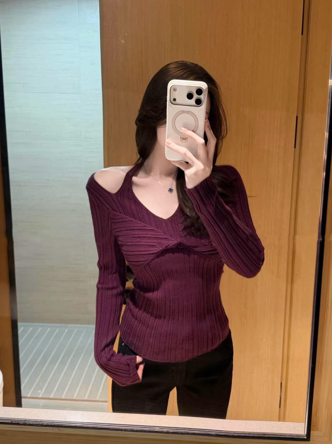 있음 도착 두꺼운 V넥 행침 목 비틀림 니트 스웨터 여성 가을 겨울 페이크 레이어드 다용도 품격 기본 셔츠 맨위 여성 상세 이미지 2