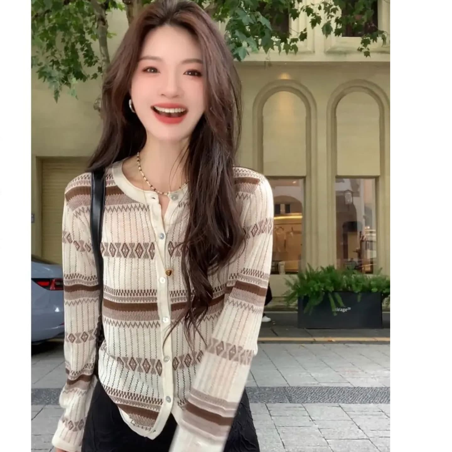 있음 도착 미니멀리즘 바람 라운드 넥 자카드 니트 오픈 가디건 여성 루즈핏 슬림해 보이는 고유 한 슈퍼 잘 생긴 싱글 줄 버튼 맨위 상세 이미지 10