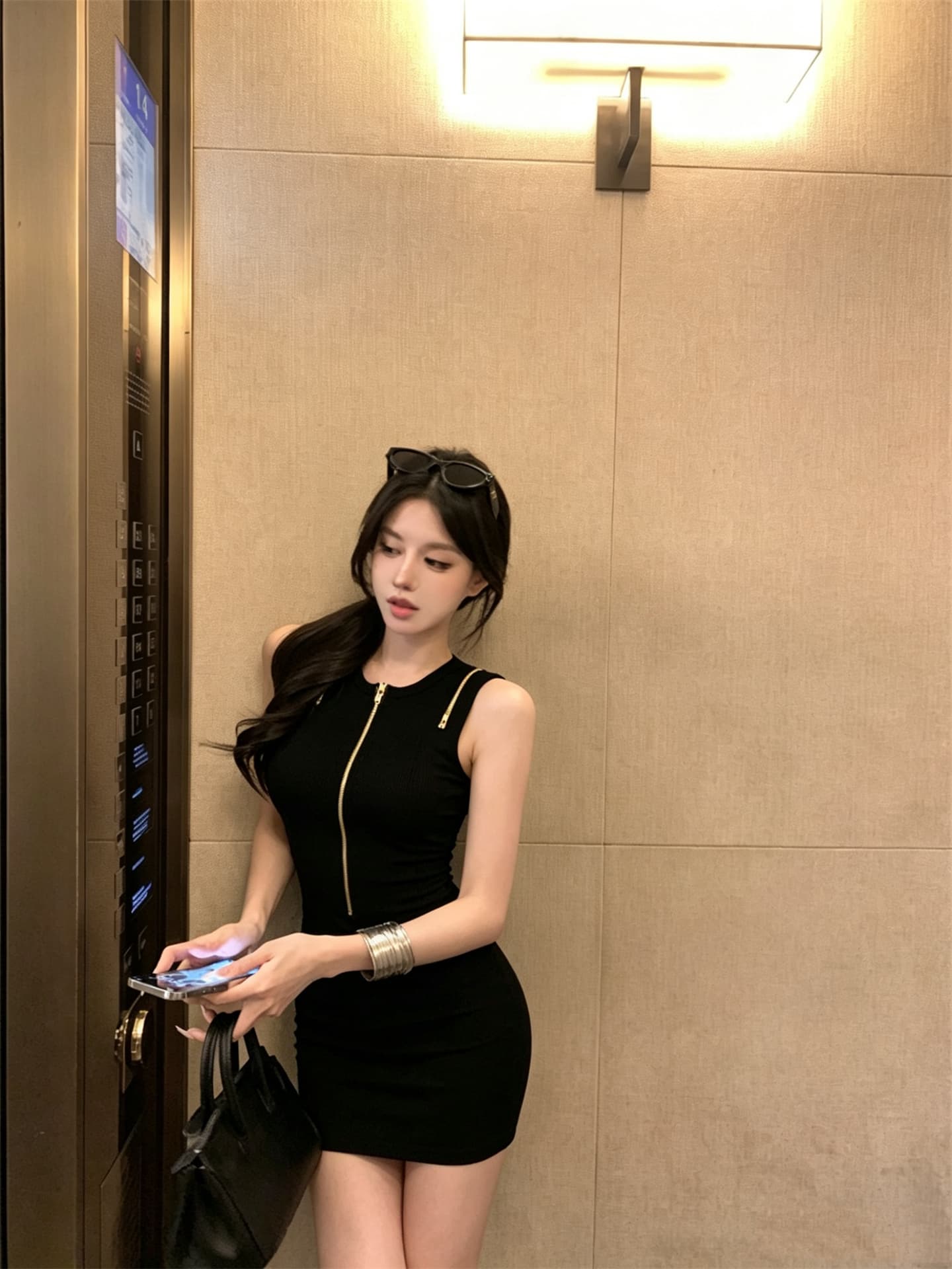 실사 정가 로얄 자매 미니멀리즘 몸매 가꾸기 민소매 디자인 센스 니트 타이트 스커트 드레스 상세 이미지 7