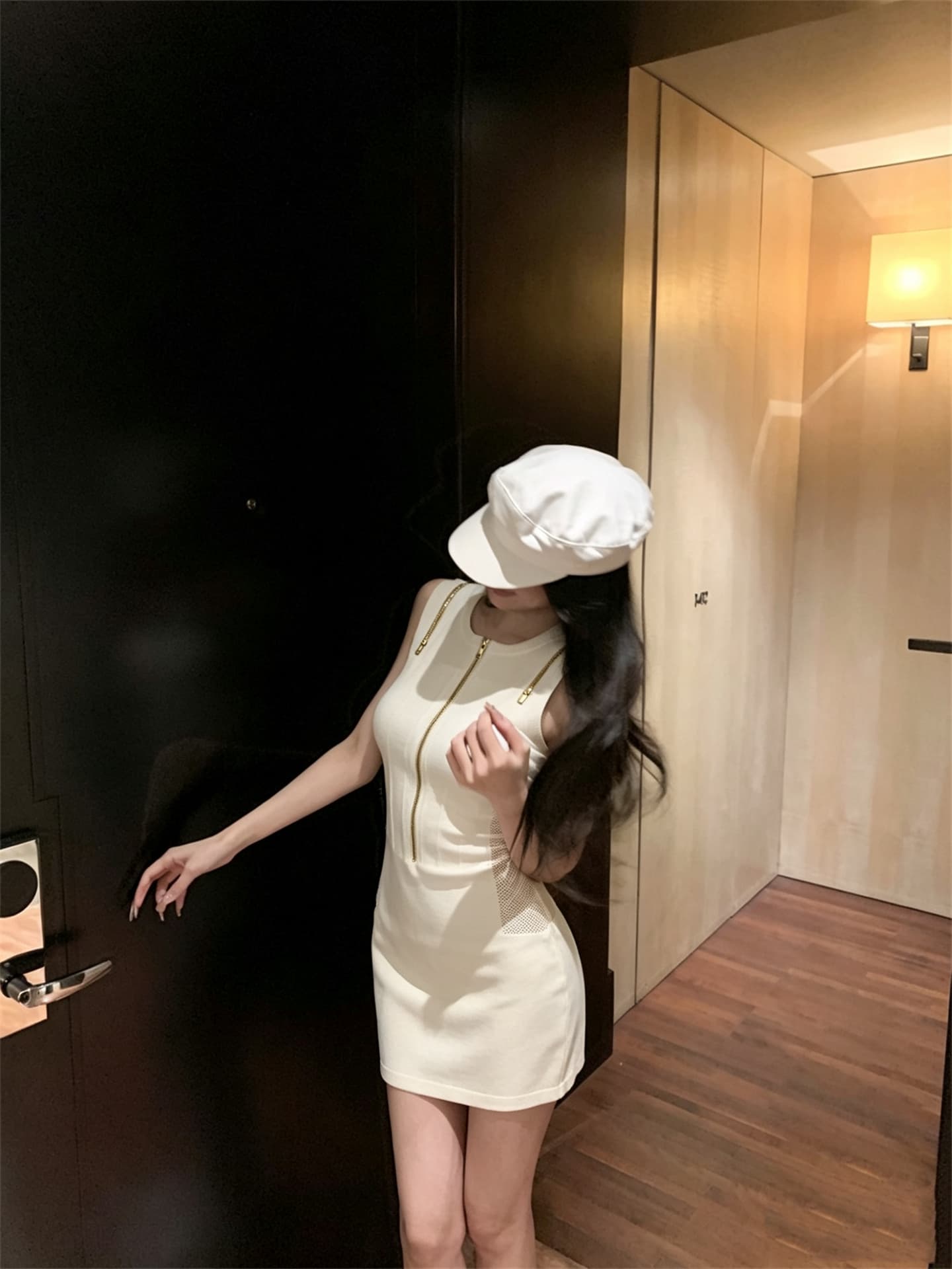 실사 정가 로얄 자매 미니멀리즘 몸매 가꾸기 민소매 디자인 센스 니트 타이트 스커트 드레스 상세 이미지 14