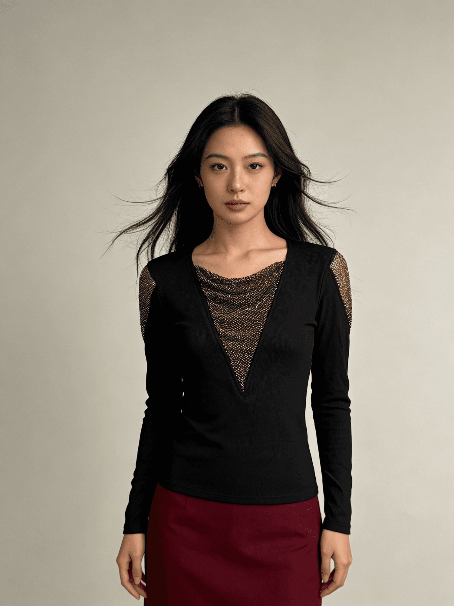 봄 새로운 Chic V넥 다이아몬드 세팅 몸매 가꾸기 슬림해 보이는 디자인 센스 빛 럭셔리 여성 셔츠 티셔츠 패션 작은 셔츠 m-3xl 상세 이미지 8