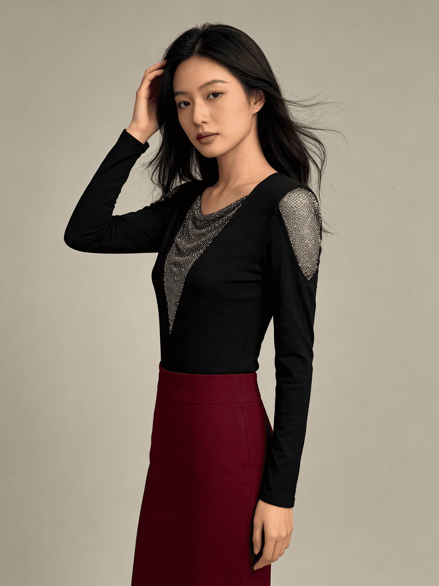 봄 새로운 Chic V넥 다이아몬드 세팅 몸매 가꾸기 슬림해 보이는 디자인 센스 빛 럭셔리 여성 셔츠 티셔츠 패션 작은 셔츠 m-3xl 상세 이미지 15
