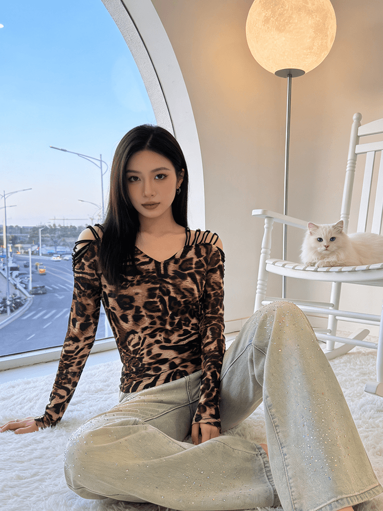 가을 켜기 새로운 망사 프린트 디자인 홀로우 아웃 레이스 다이아몬드 세팅 몸매 가꾸기 슬림해 보이는 패션 V넥 섹시한 아름다움 뒤로 작은 셔츠 지금 상세 이미지 29