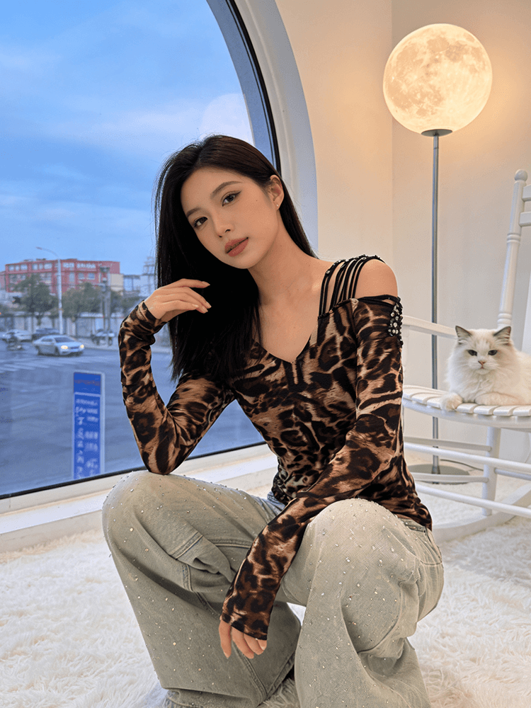 가을 켜기 새로운 망사 프린트 디자인 홀로우 아웃 레이스 다이아몬드 세팅 몸매 가꾸기 슬림해 보이는 패션 V넥 섹시한 아름다움 뒤로 작은 셔츠 지금 상세 이미지 30