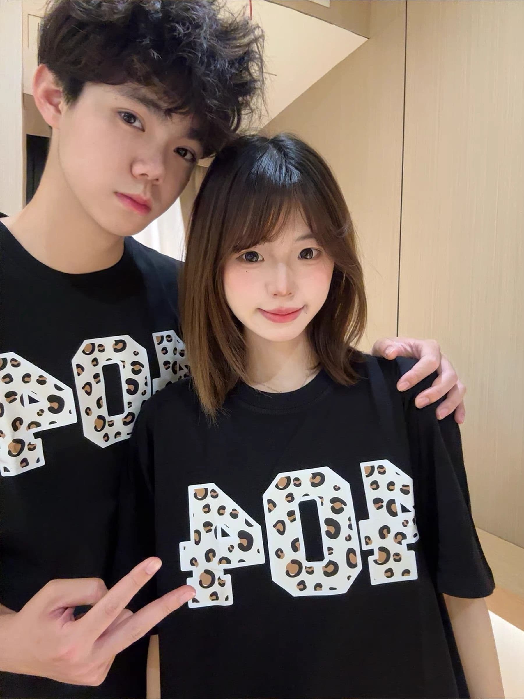 빗질하다 순면 닫기 국가 조수 브랜드 검정색 레오파드 무늬 숫자 프린트 반팔 여름 루즈핏 커플 다용도 맨위 이미지 3