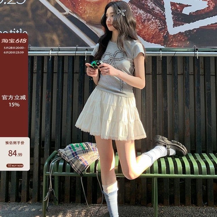 달콤함 학원 스타일 레이스 측면 화이트 반신 스커트 여성 2025 새로운 한 마디 대 치마 3층 퍼프 짧은 치마 이미지 2