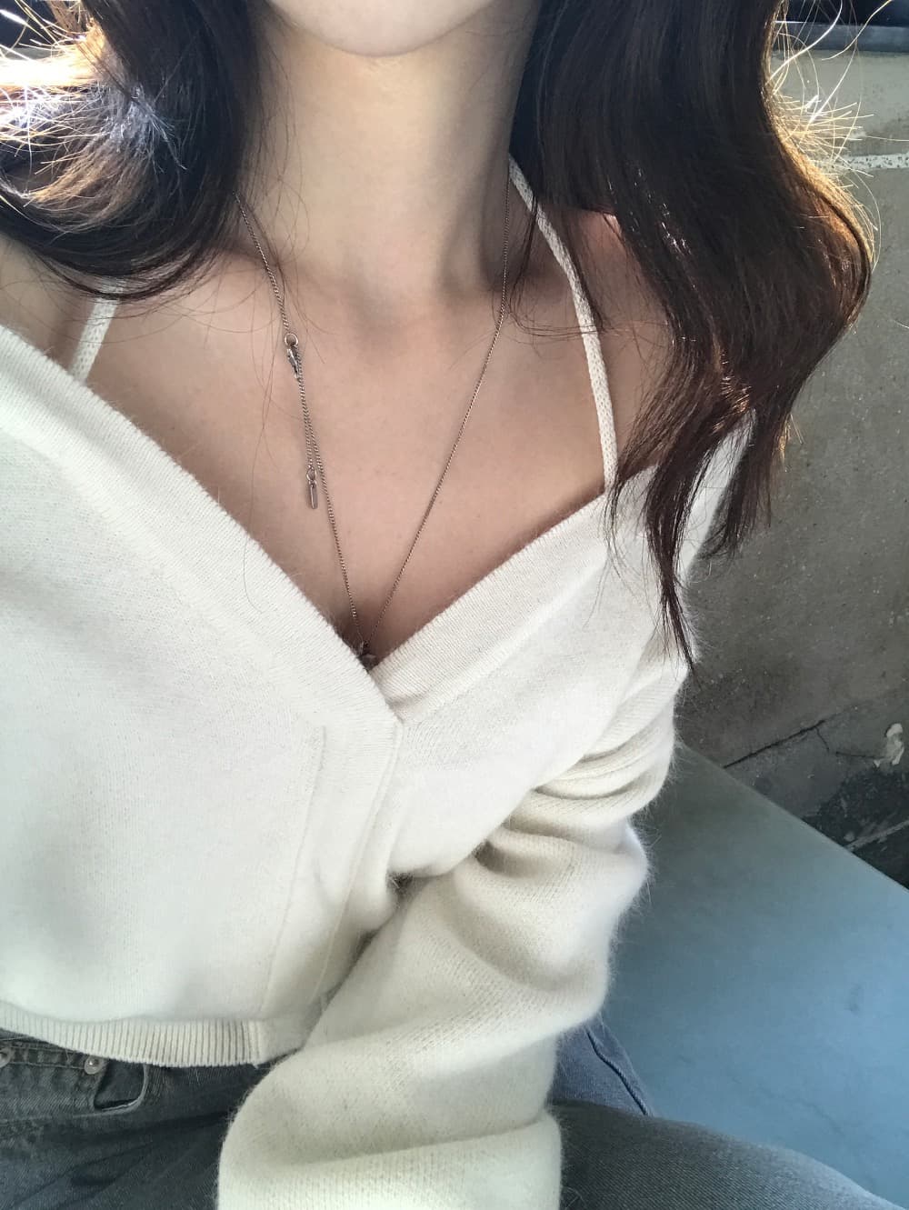 재고 있음 chic 한국 작은 대중 디자인 센스 미니멀리즘 V넥 빛 요리 한 다용도 행침 목 둘 착용 오프숄더 니트 스웨터 여성 상세 이미지 12