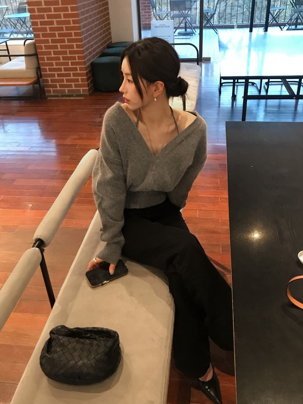 재고 있음 chic 한국 작은 대중 디자인 센스 미니멀리즘 V넥 빛 요리 한 다용도 행침 목 둘 착용 오프숄더 니트 스웨터 여성 상세 이미지 17