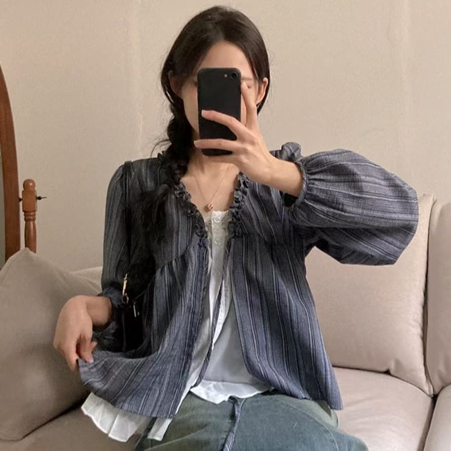 있음 밖으로 2026 새로운 패션 부드러운 바람 스트라이프 프랑스식 레이스업 프릴 페이크 레이어드 V넥 긴팔 셔츠 상세 이미지 1