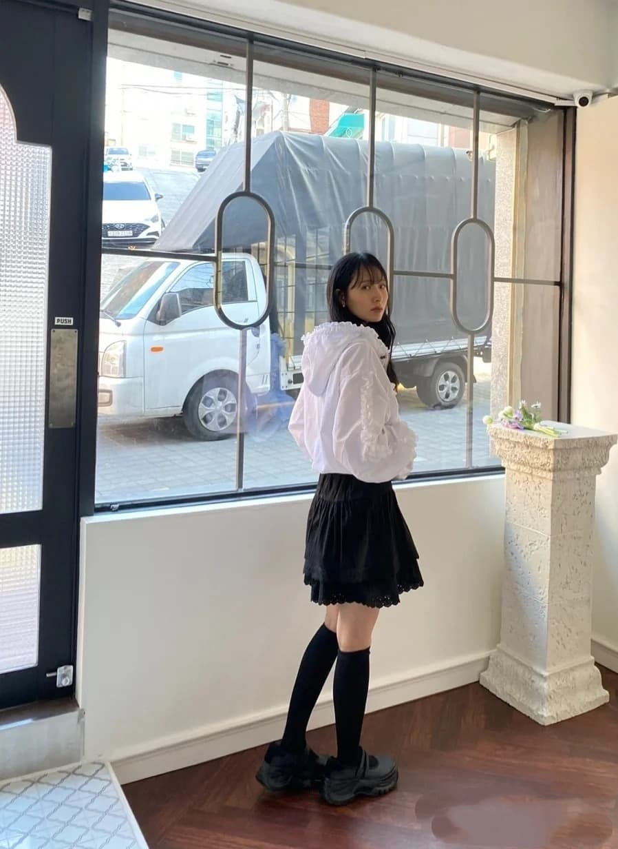재고 있음 chic 프릴 레이스 패치워크 자외선 차단 긴팔 얇은 여성 코트 상세 이미지 5