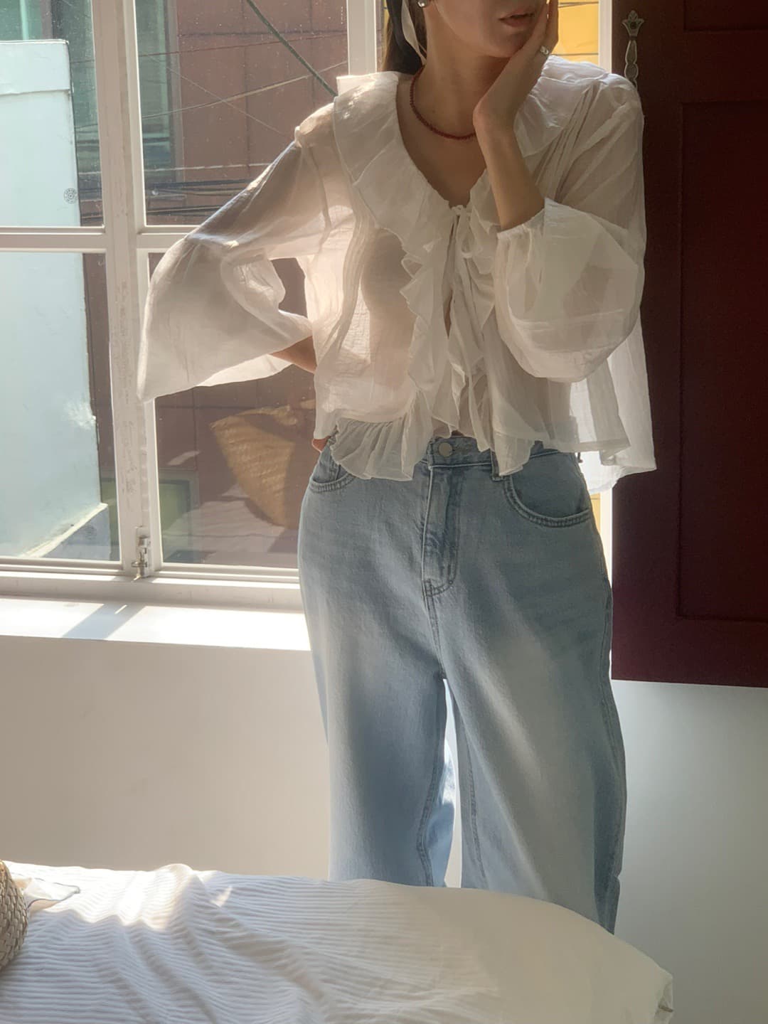 재고 있음 chic 프랑스식 V넥 스트랩 프릴 루즈핏 셔츠 자외선 차단 긴팔 맨위 상세 이미지 1