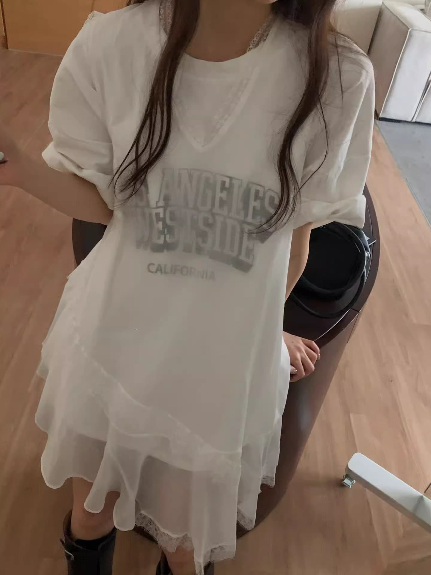 재고 있음 한 부서 인터넷 색상 마이크로 ~을 통해 레이스 조각 불규칙 조끼 스커트 드레스 상세 이미지 7