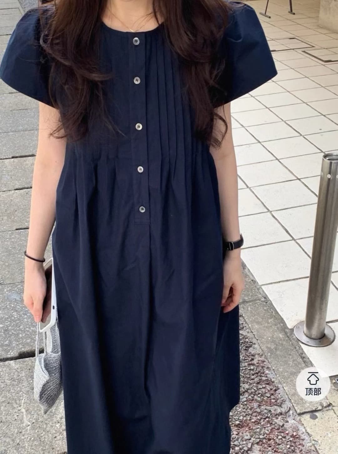 재고 있음 chic 한국 스타일 플리츠 루즈핏 슬림해 보이는 드레스 이미지 3