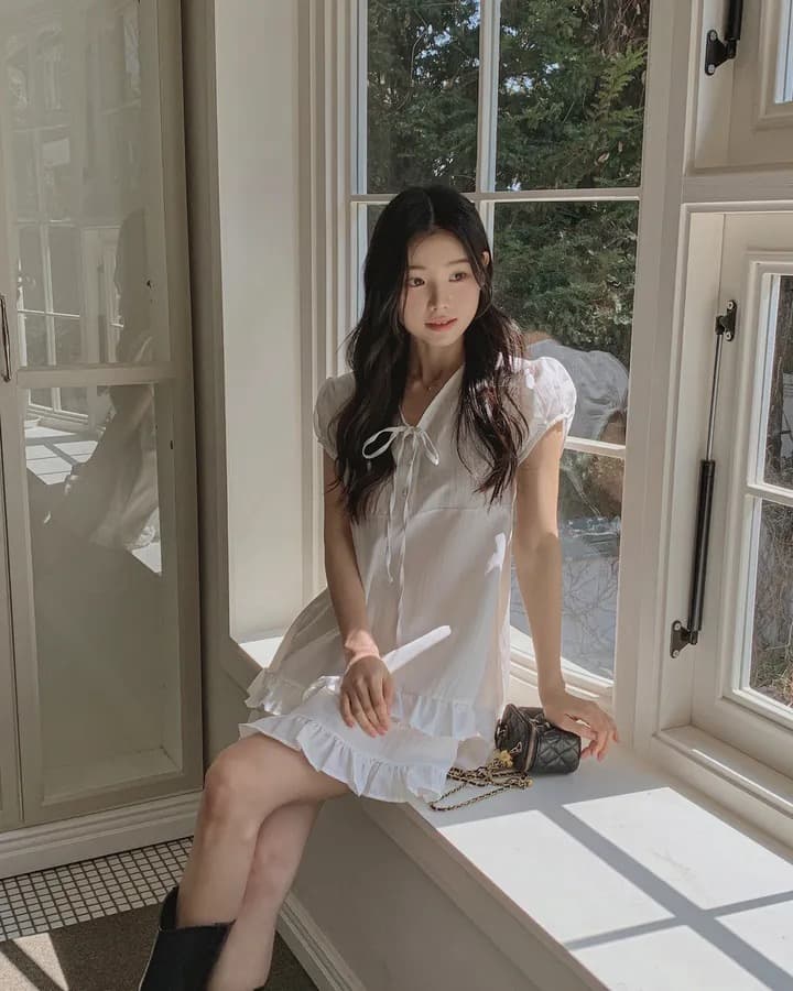 재고 있음 chic 달콤함 이중층 프릴 레이스업 반 개방 칼라 작은 키 드레스 상세 이미지 5