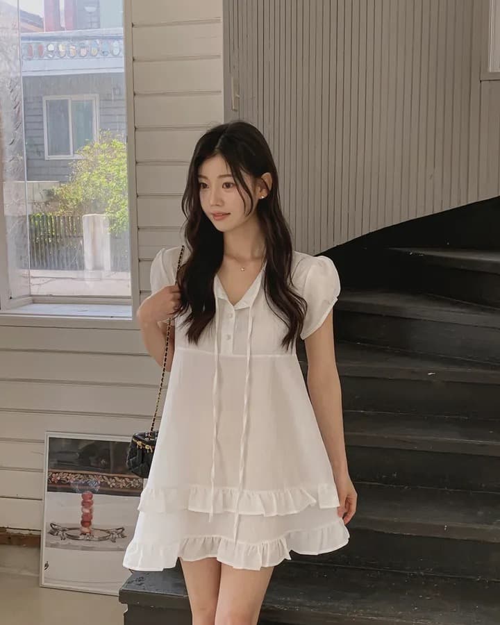 재고 있음 chic 달콤함 이중층 프릴 레이스업 반 개방 칼라 작은 키 드레스 상세 이미지 15