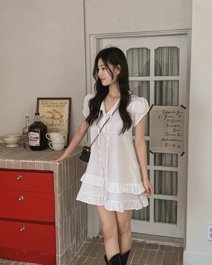 재고 있음 chic 달콤함 이중층 프릴 레이스업 반 개방 칼라 작은 키 드레스 상세 이미지 18
