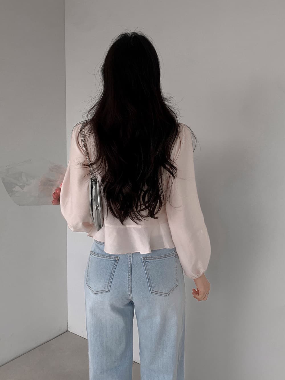 chic V넥 축소 주름 앞 가슴 레이스업 허리 수축 맨위 연꽃 잎 밑단 디자인 센스 여성 셔츠 상세 이미지 5