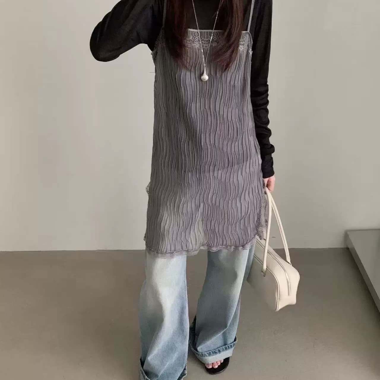 재고 있음 chic 한국 스타일 레이스 캐미솔 패치워크 인사이드 가져 가라. 스택 착용 주름 슬립 드레스 상세 이미지 18
