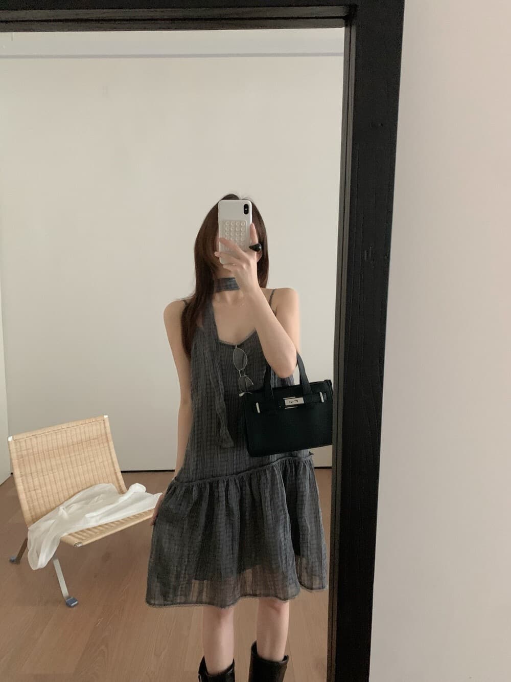 chic 한 여성 분위기 센스 우아한 질감 압력 주름 체크무늬 슬립 드레스 경기 리본 상세 이미지 2
