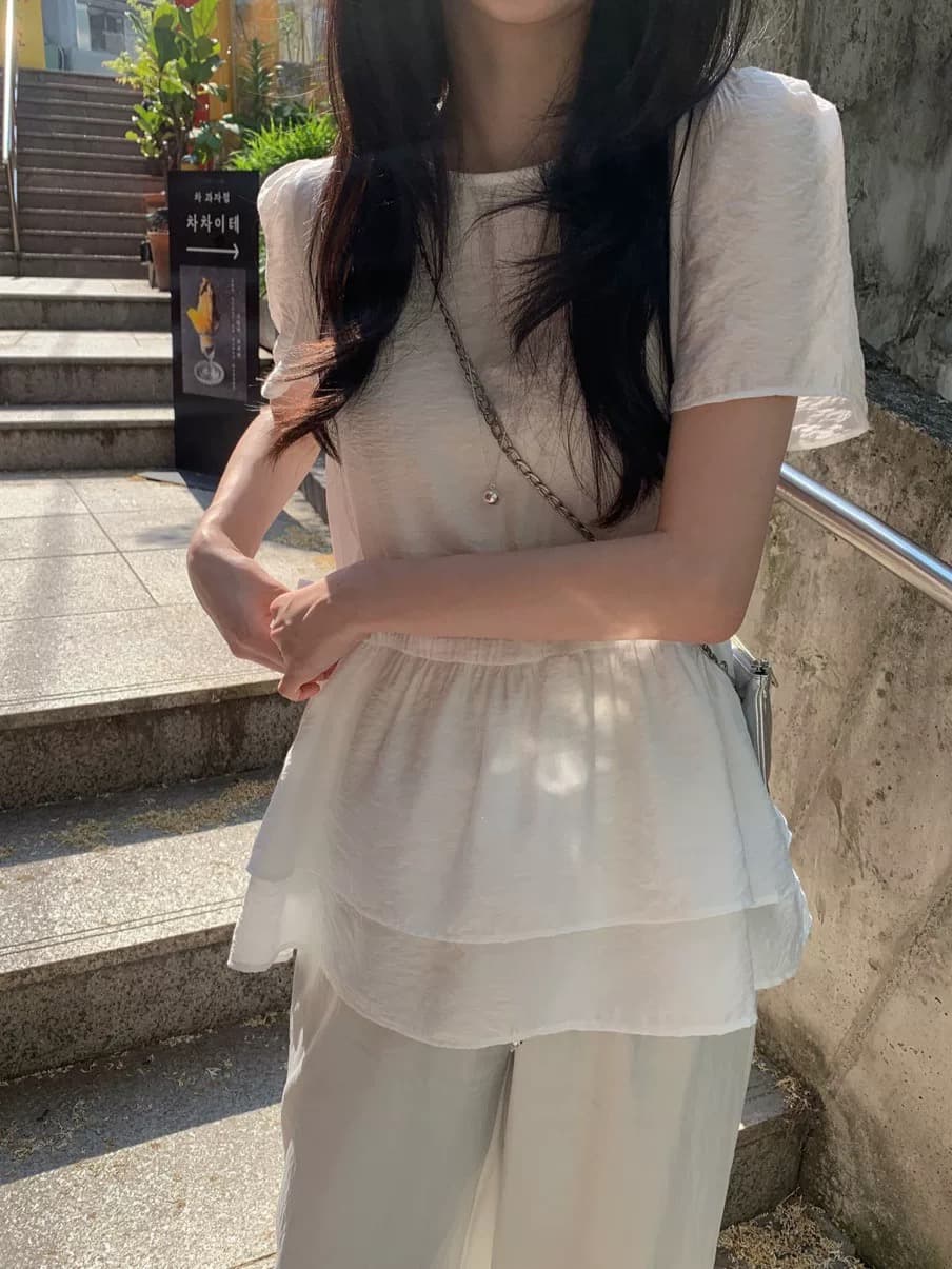 재고 있음 한국 ins 라운드 넥 주름 거품 소매 이중층 프릴 셔츠 상세 이미지 16