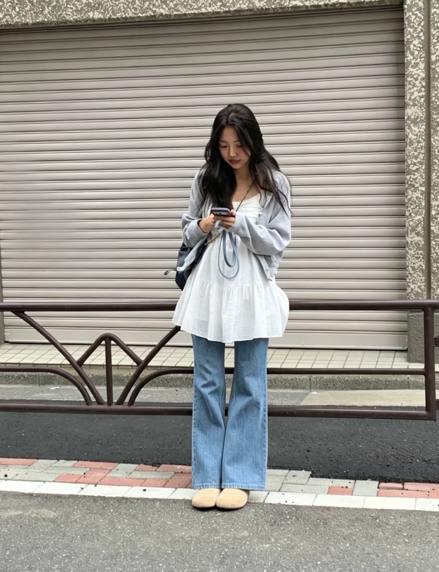 재고 있음 chic 단색 품격 슬림해 보이는 다용도 레이스 슬립 캐주얼 드레스 상세 이미지 3