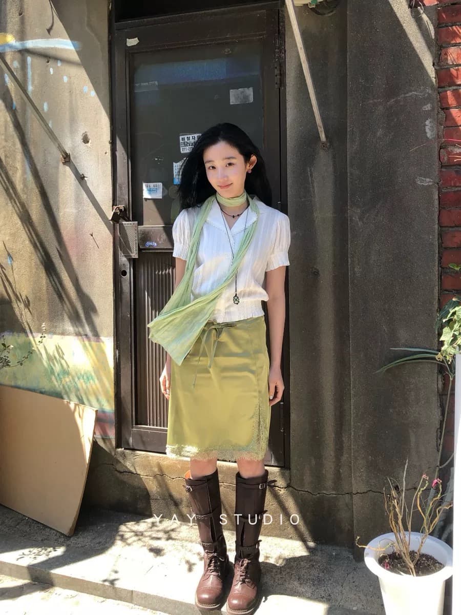 재고 있음 chic 여름 부드러운 분말 새틴 레이스 슬림해 보이는 레이스업 중간 스커트 반신 스커트 이미지 4