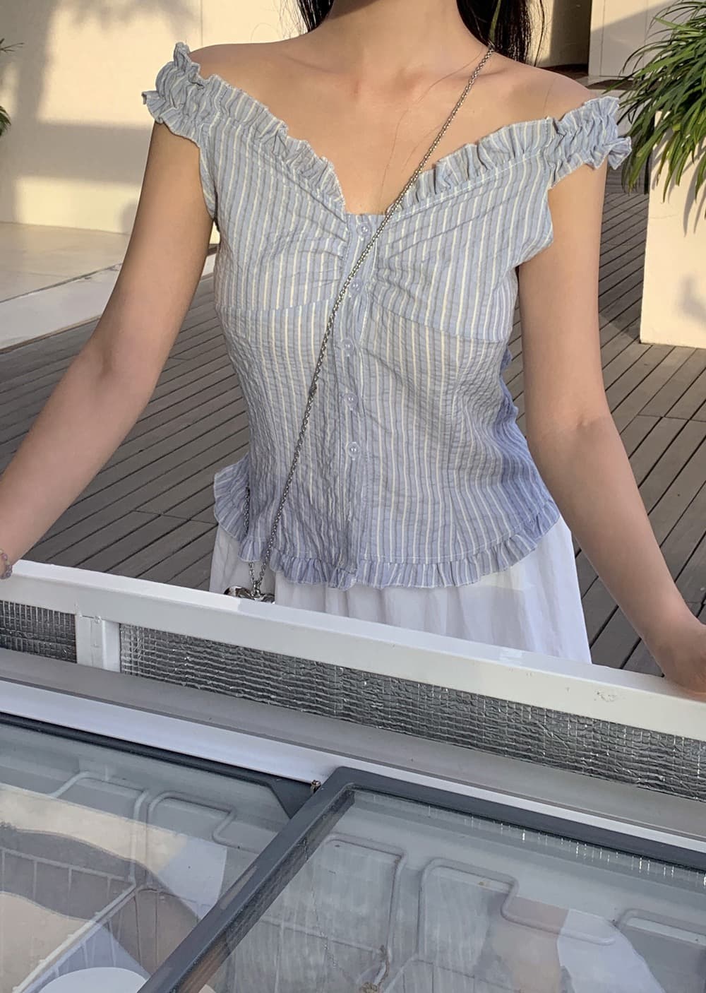 재고 있음 chic 부드러운 Pleat 측면 상쾌 블루 스트라이프 수 있습니다. 오프숄더 둘 착용 셔츠 상세 이미지 12